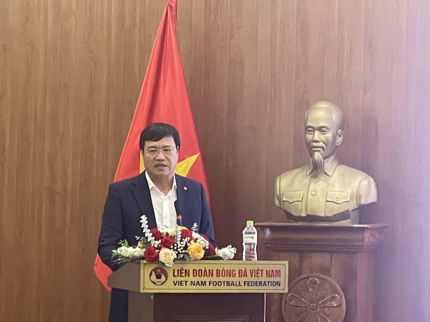 z5336838820767_76a6fb9bd4f520a330b13ed166d84ae1